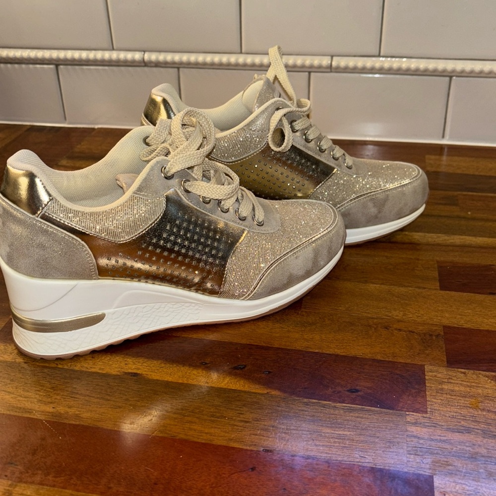 Size 7 Cestfini Gold High Heel Wedge Sneakers for women